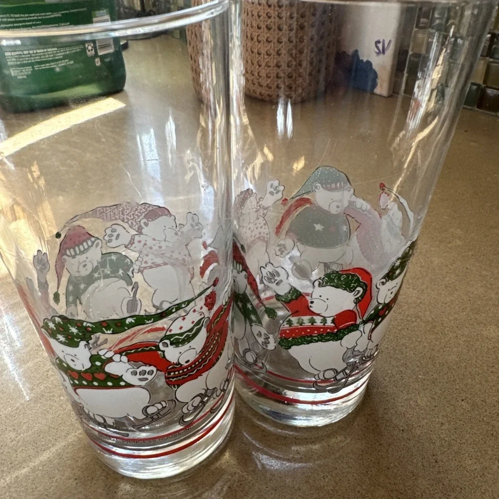 Set of 8 Vintage 1991 Princess House Polar Bear Ice Skating Highball Glasses. 6